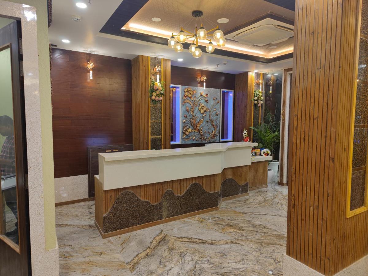 Hotel Prime Land Varanasi Exterior foto