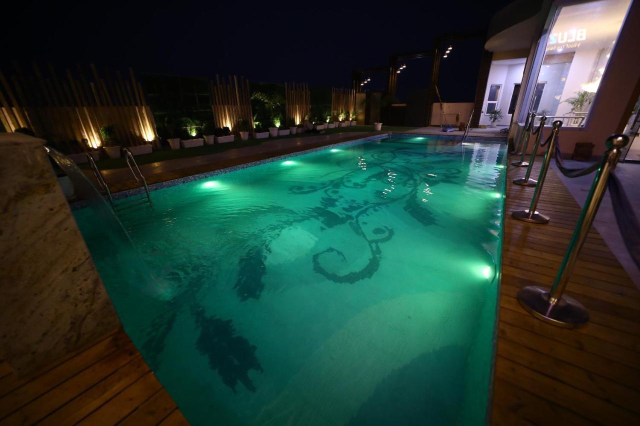 Hotel Prime Land Varanasi Exterior foto