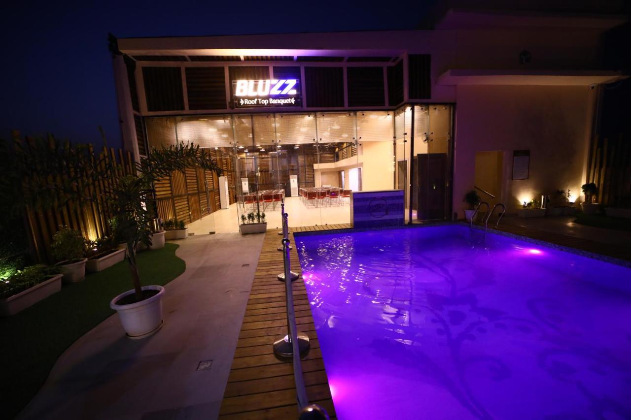 Hotel Prime Land Varanasi Exterior foto