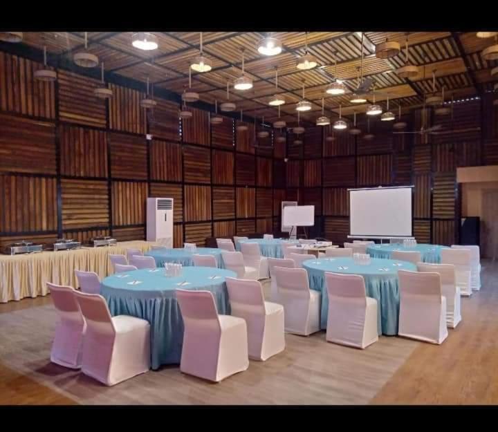 Hotel Prime Land Varanasi Exterior foto